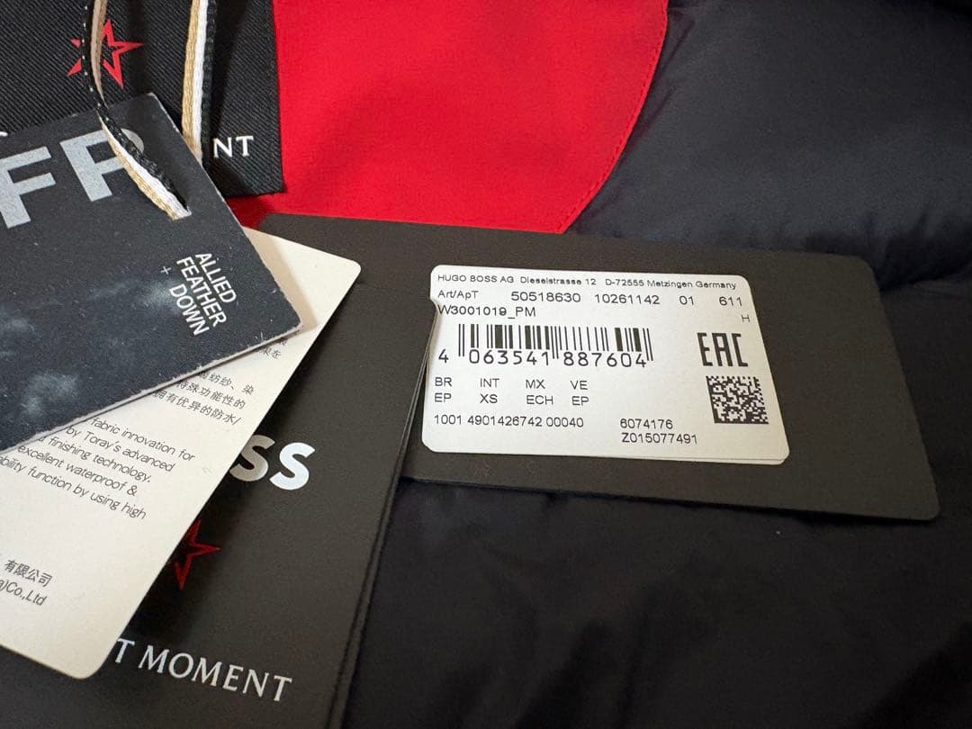 希少 完売品BOSS PERFECT MOMENT スノーボードウェア XS