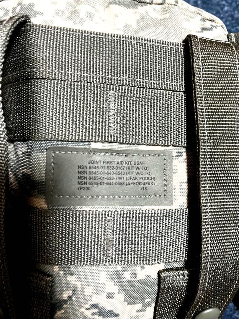 米軍実物 未開封 未使用品 ファーストエイドキット 救急セット
