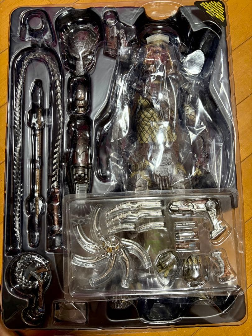 ホットトイズ　ウルフプレデター（重装備）