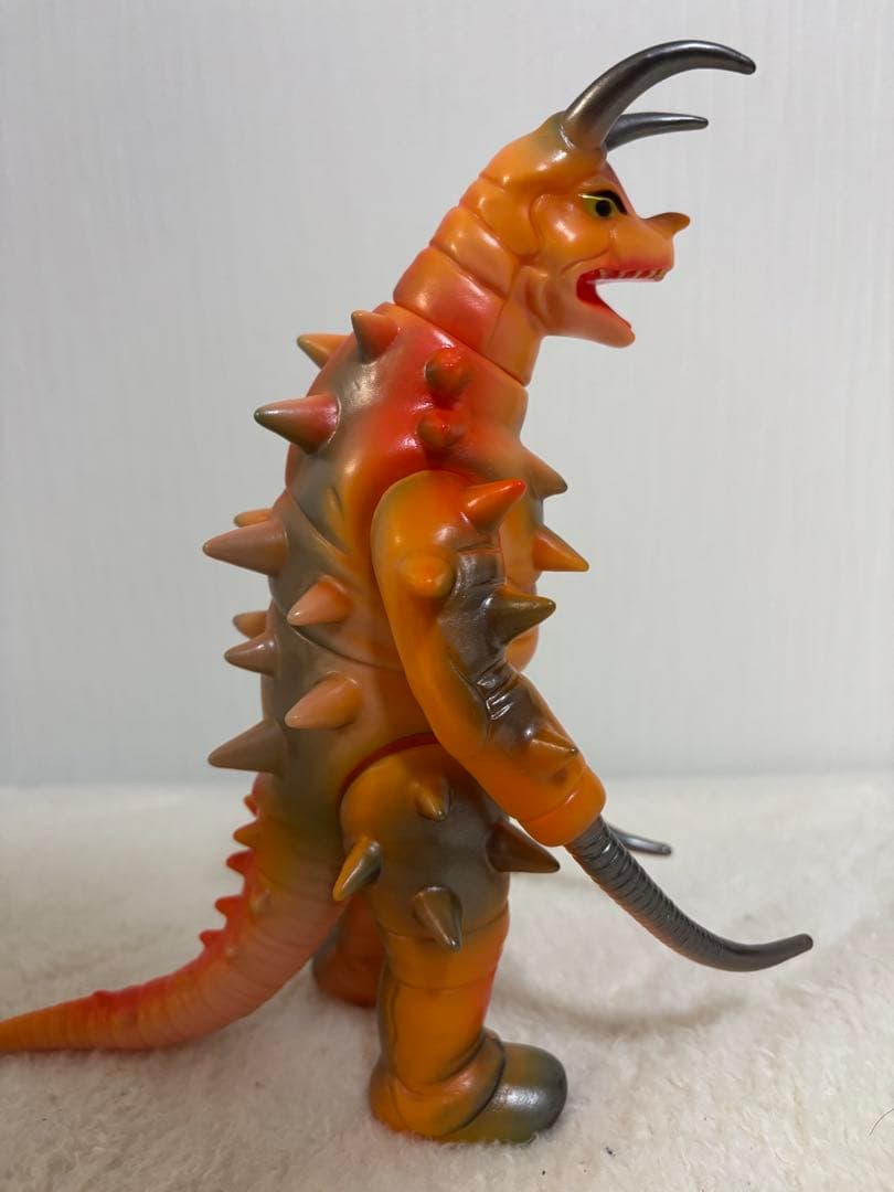 ブルマァク　グドン