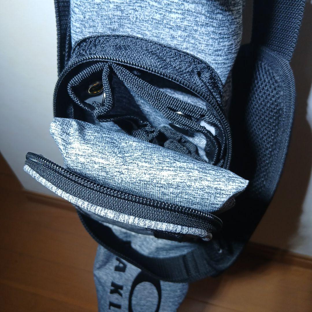 OAKLEY スタンド付きキャディバッグ グレー