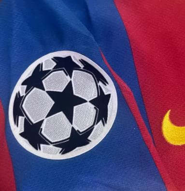 10-11 バルセロナ ホーム 3 ピケ 長袖 ユニフォーム