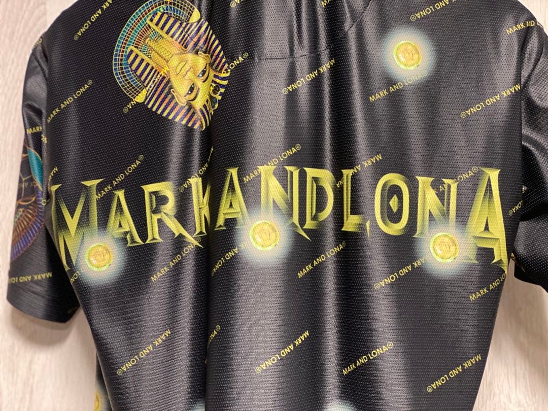 【激レア】『目立ち度１２０%』 MARK AND LONA スカル王冠ポロシャツ