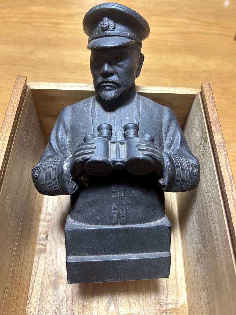 東郷大将の雄姿　日本海海戦の旗艦 三笠艦橋上