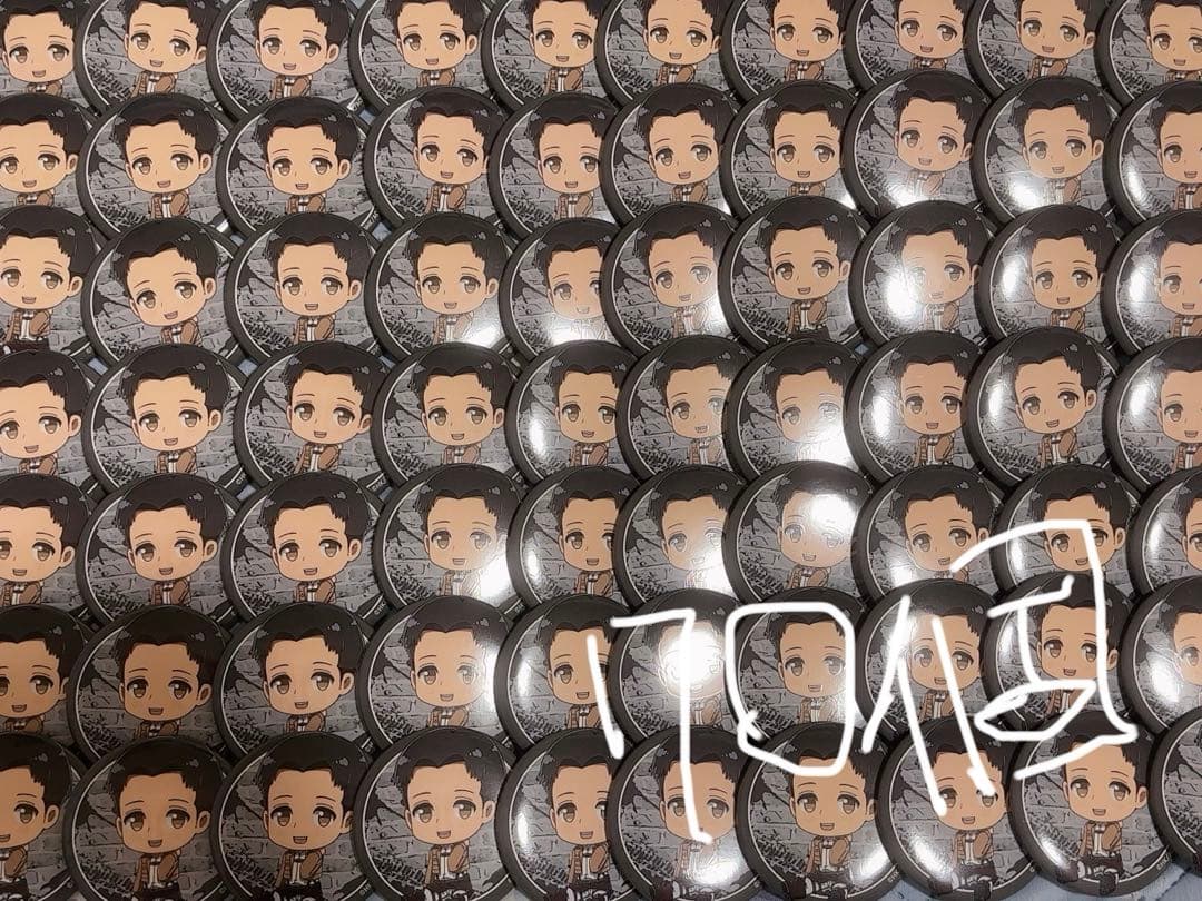 ぺたん娘 進撃の巨人 マルコ・ボット 缶バッチ 70個