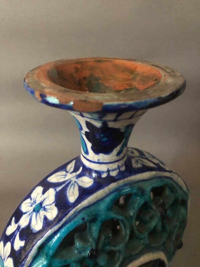 ペルシャ陶器 骨董　古美術　青瓷窯　陶器の置物　アンティーク イスラム陶器