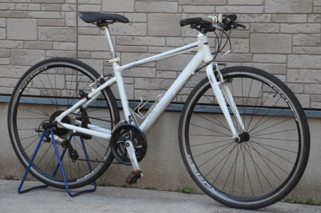 引き取り限定♪プレシジョン♪お手軽クロスバイク♪新生活の通勤通学やレジャーに♪