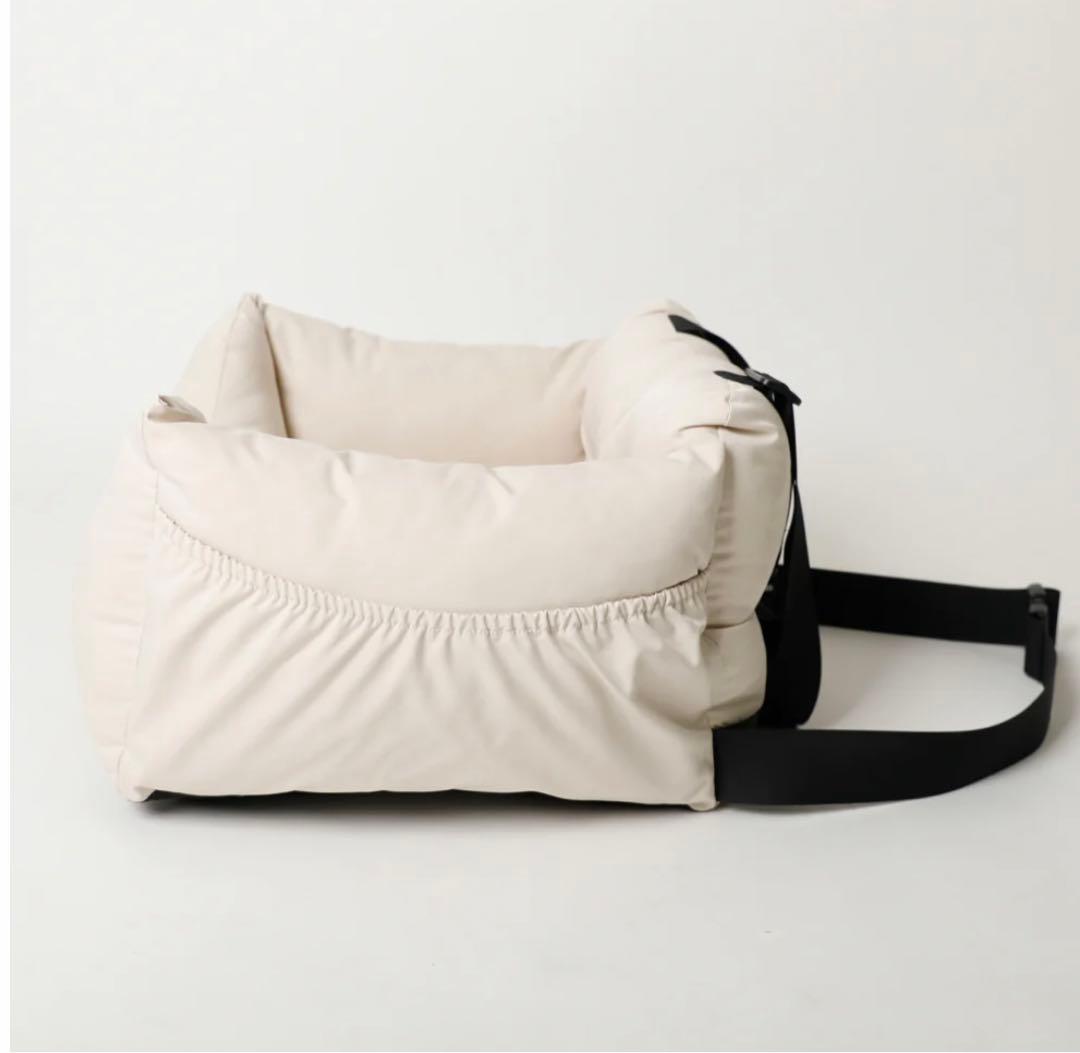 新品未開封　モンシェリ 撥水ふんわりドライブペットベッド　moncheri