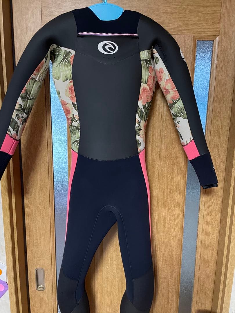 リップカール　RIP CURL セミドライ　レディース