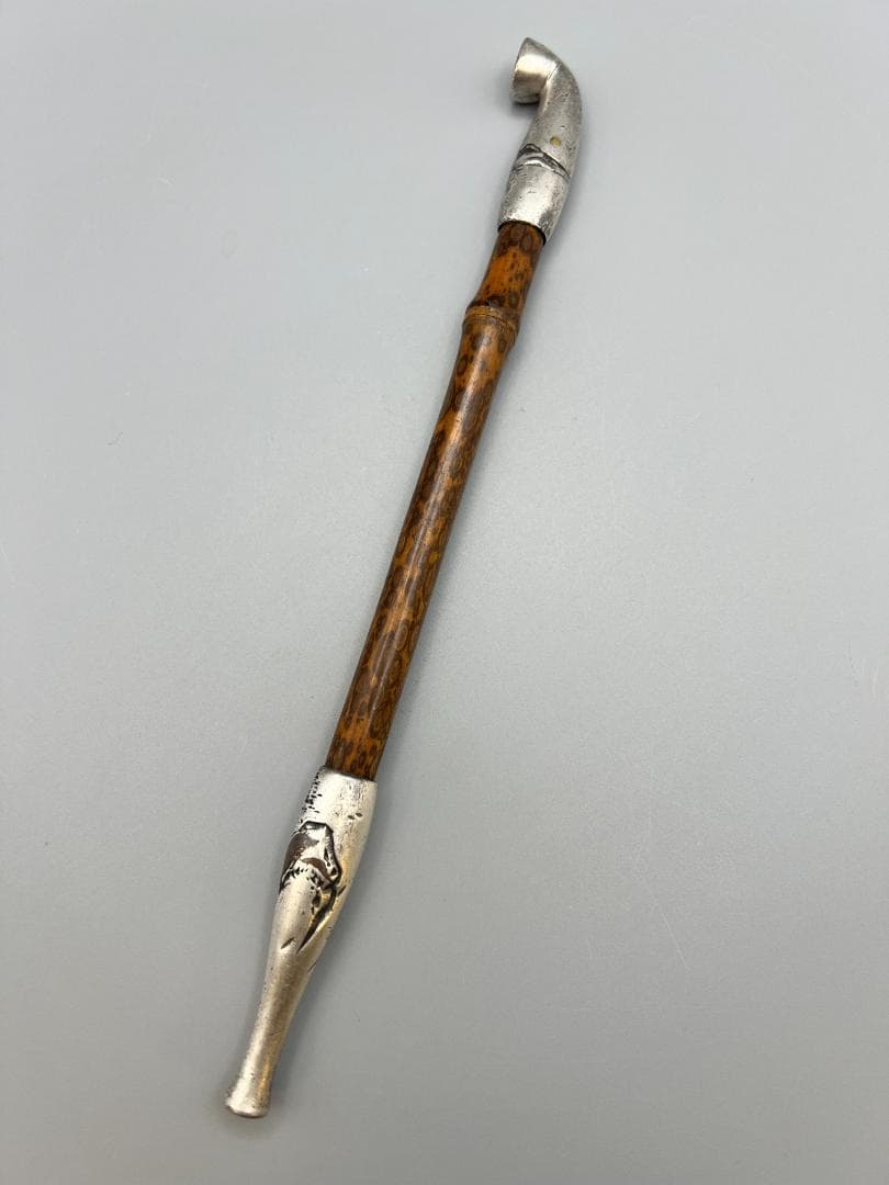 銀製　煙管　キセル　山風景図　赤銅金象嵌　銀細工　アンティーク　重量約32g