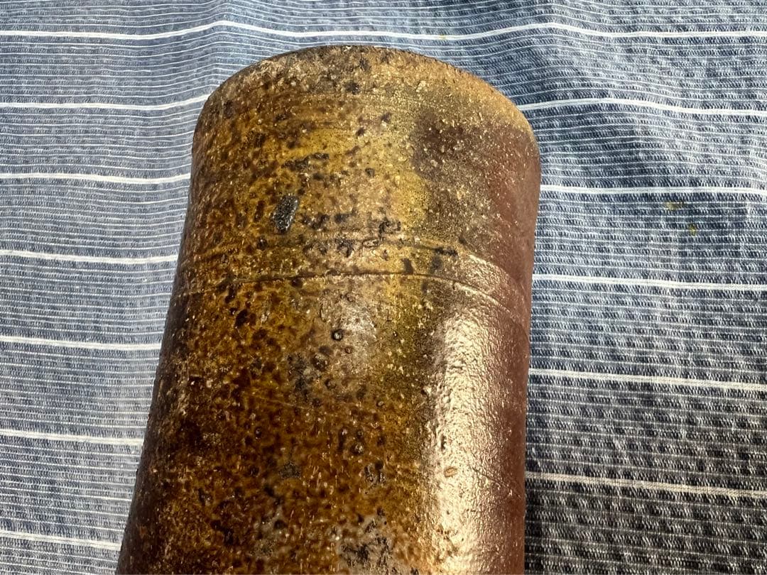 備前焼　窯変　ゴマ有り　花入れ　花瓶　陶印有り