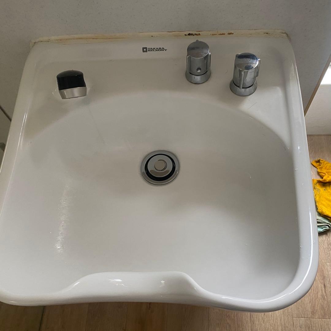 タカラベルモント 製シャンプーボール　上部サーモ付き　取り付け金具有り　美容室