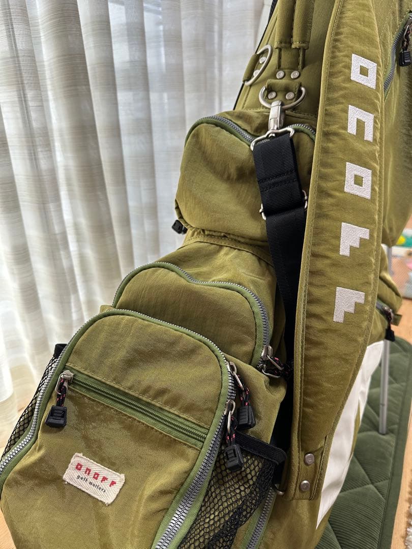 ONOFF 軽量オリーブグリーンキャディバッグ