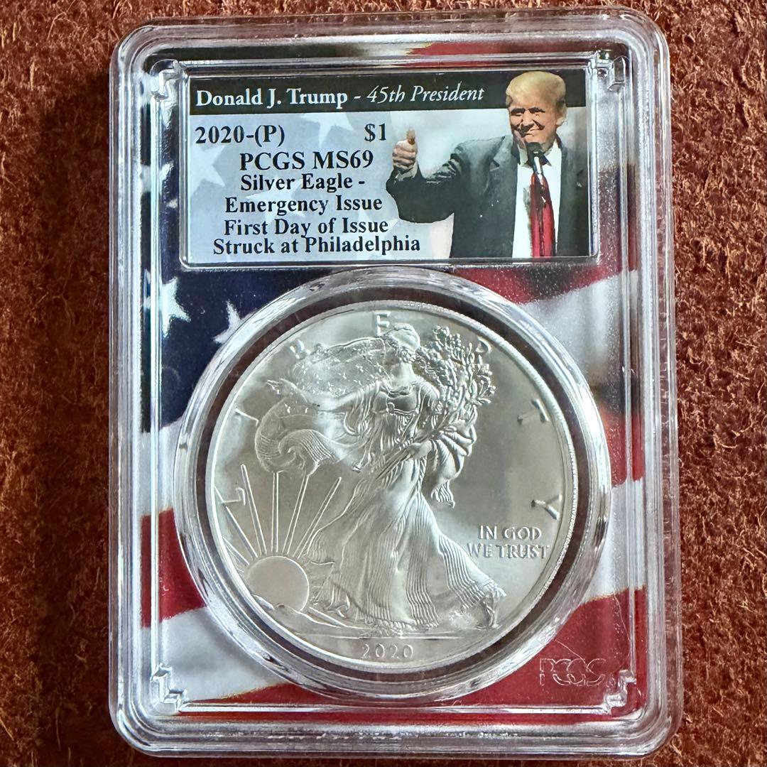 【鑑定済】2020年 シルバーイーグル $1 トランプ大統領ラベル 初日発行