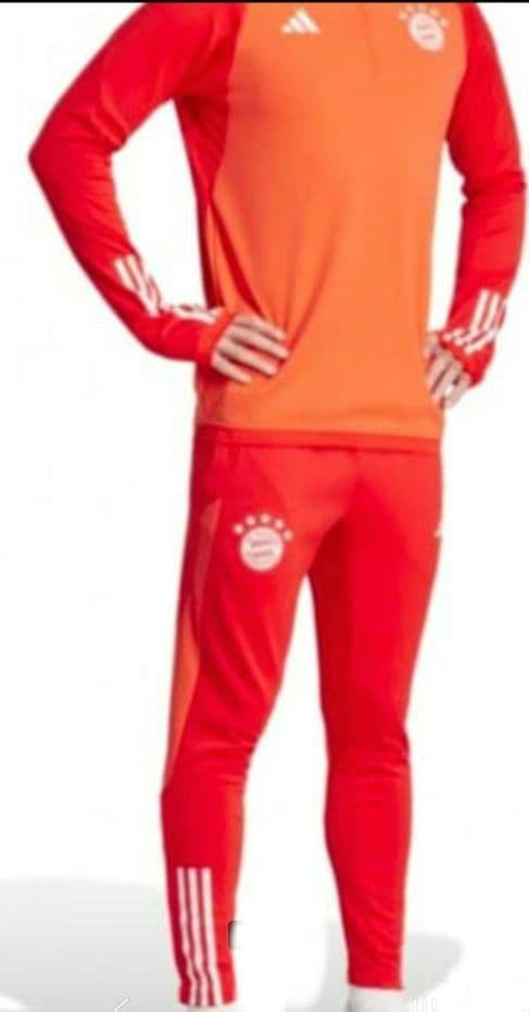 ２０２３シーズン　バイエルン・ミュンヘン　ジャージ　セットアップ