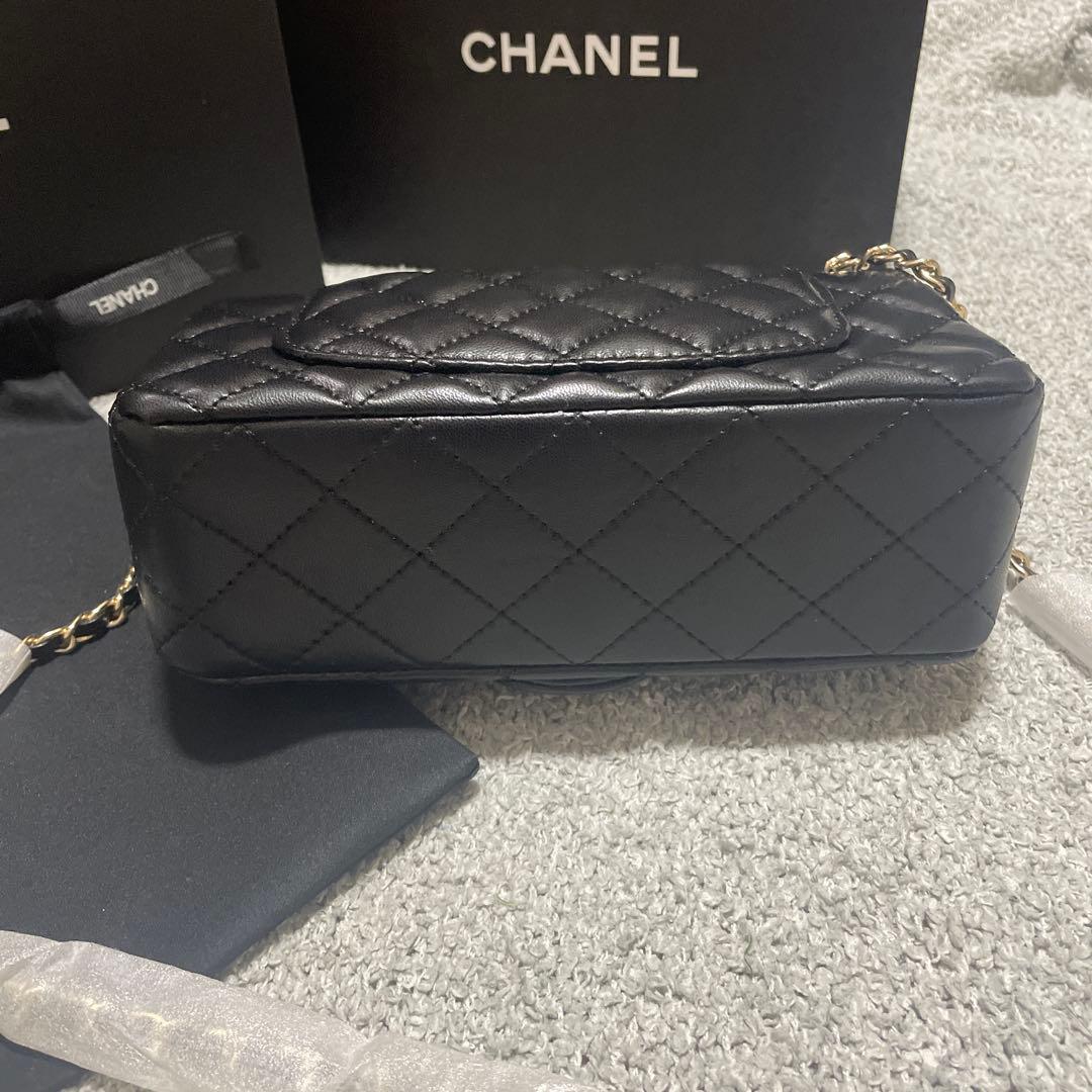 CHANEL ブラック ショルダーバッグ　ノベルティ
