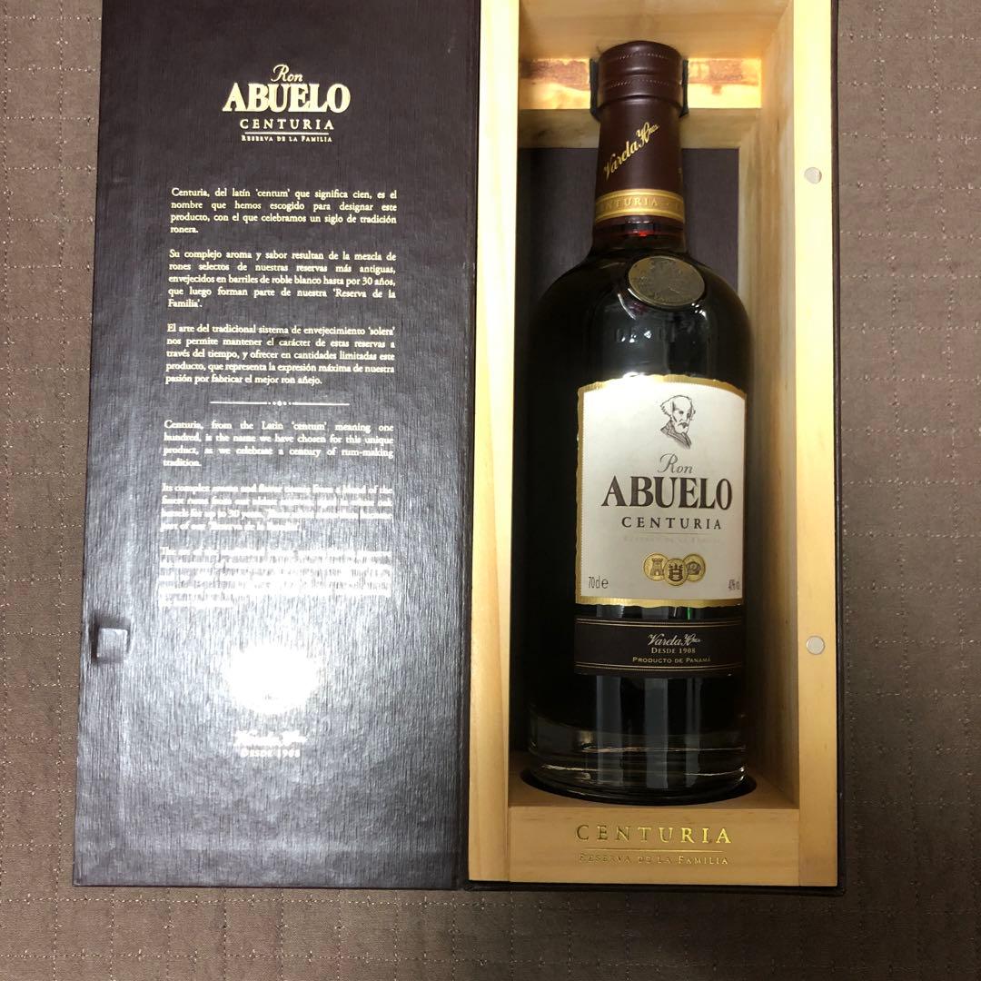 ウイスキー Ron Abuelo Centuria 700ml 40%