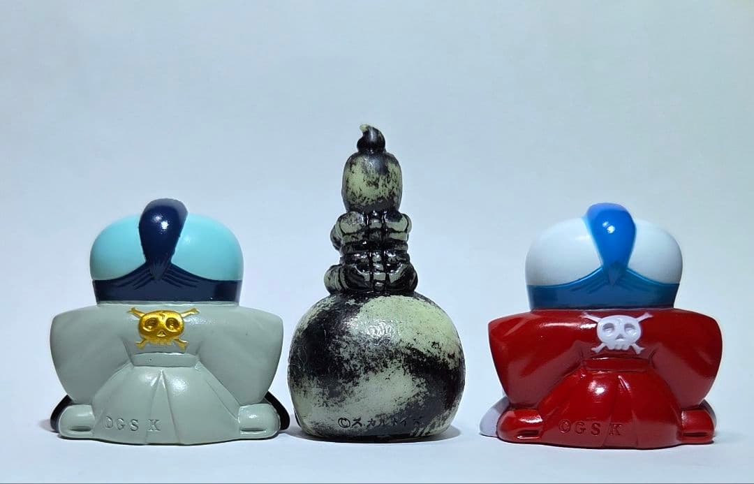 骸骨商会 skull toys 蓄光 3個セット 骨助 realhead