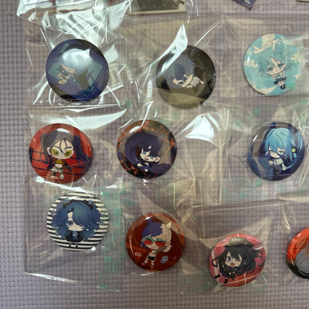 ado 缶バッジ コンプリート