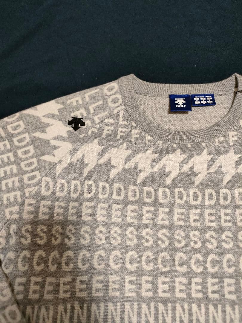 新品　DESCENTE GOLF デサントゴルフ　長袖ゴルフセーター　総柄