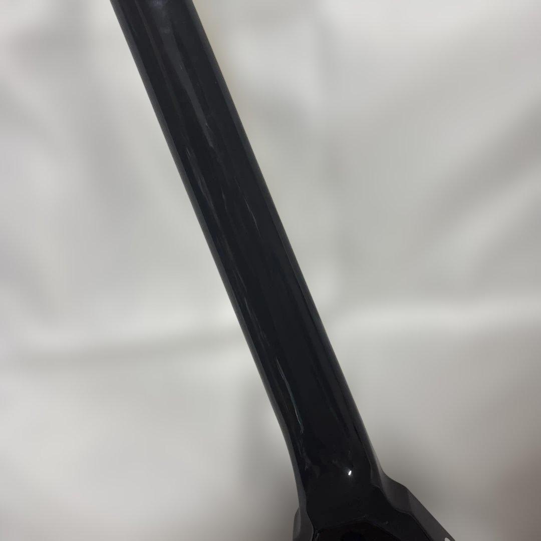 Jackson V型 エレキギター ブラック/ホワイト