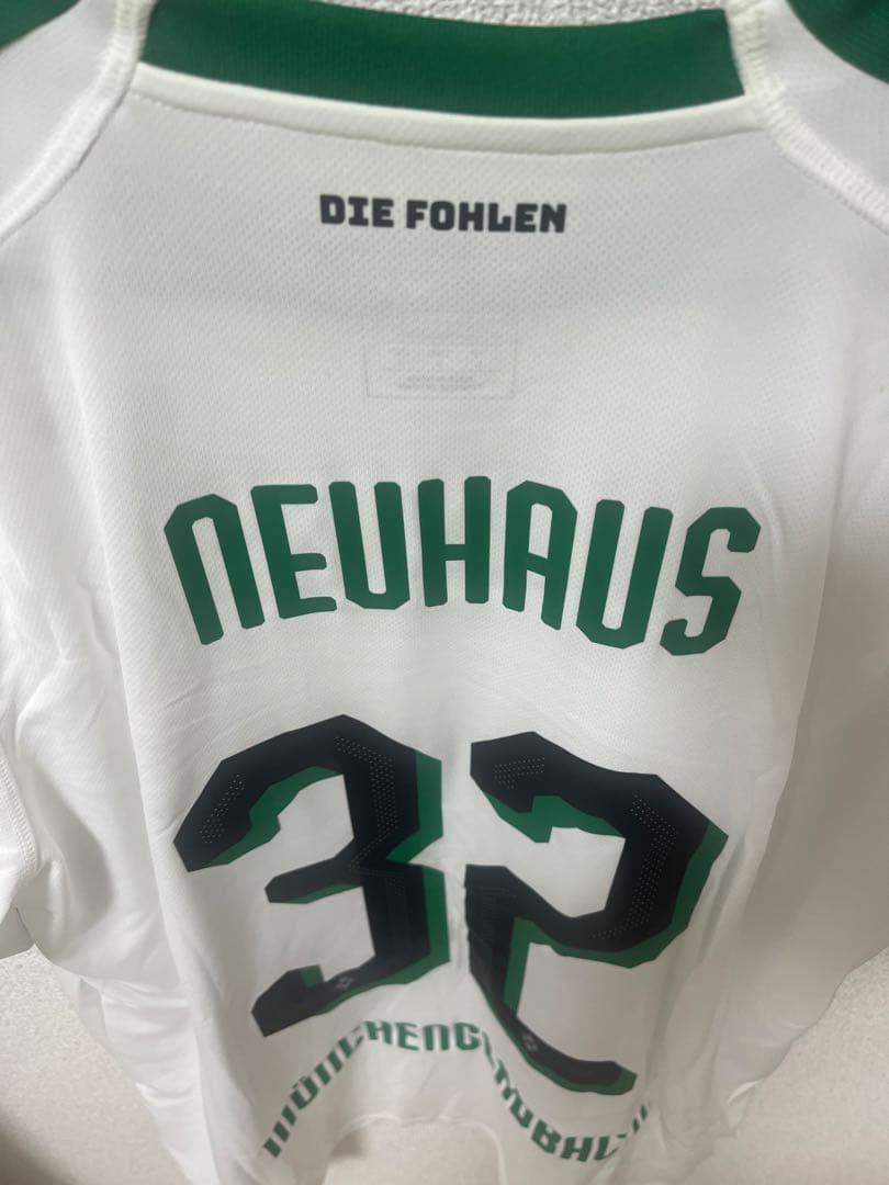 新品・未使用　ボルシア・メンヒェングラートバッハ Puma Lサイズ　ノイハウス