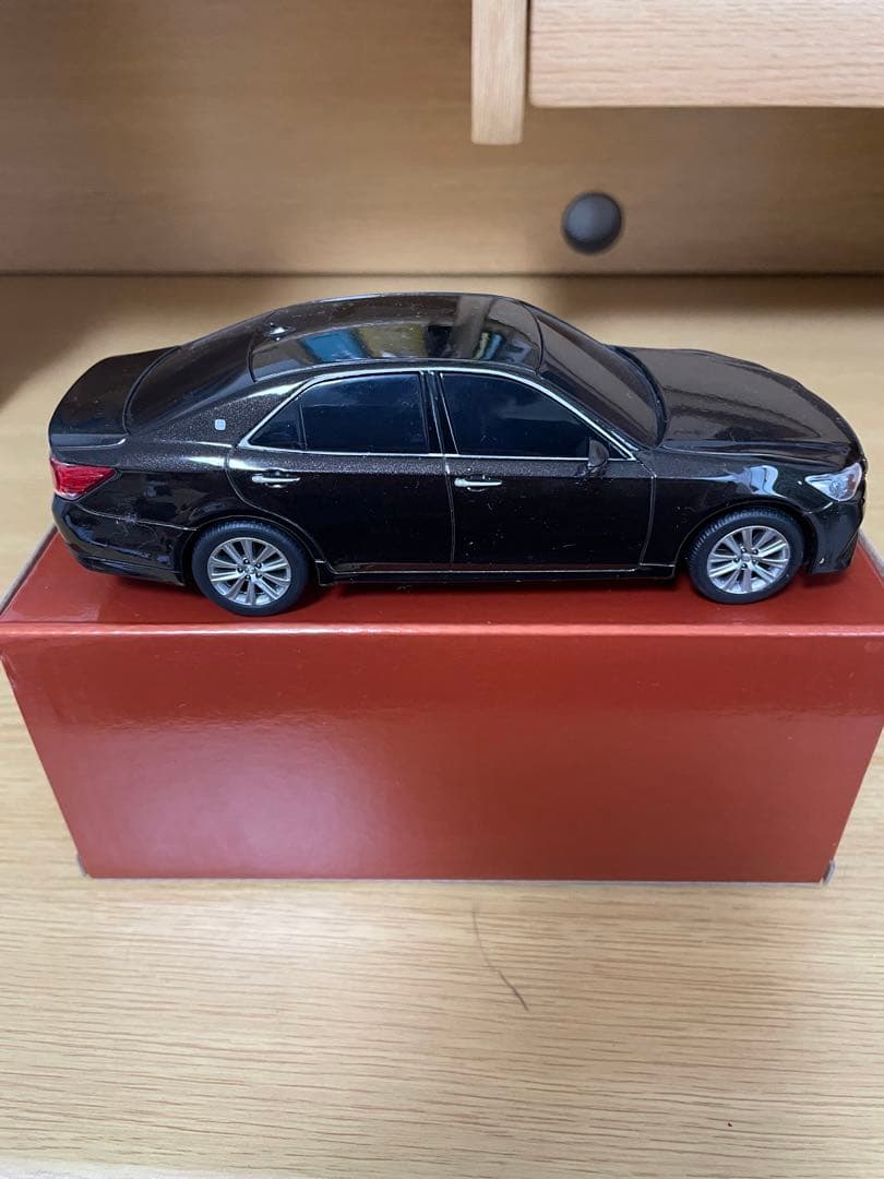 トヨタ ミニカー 非売品 クラウン