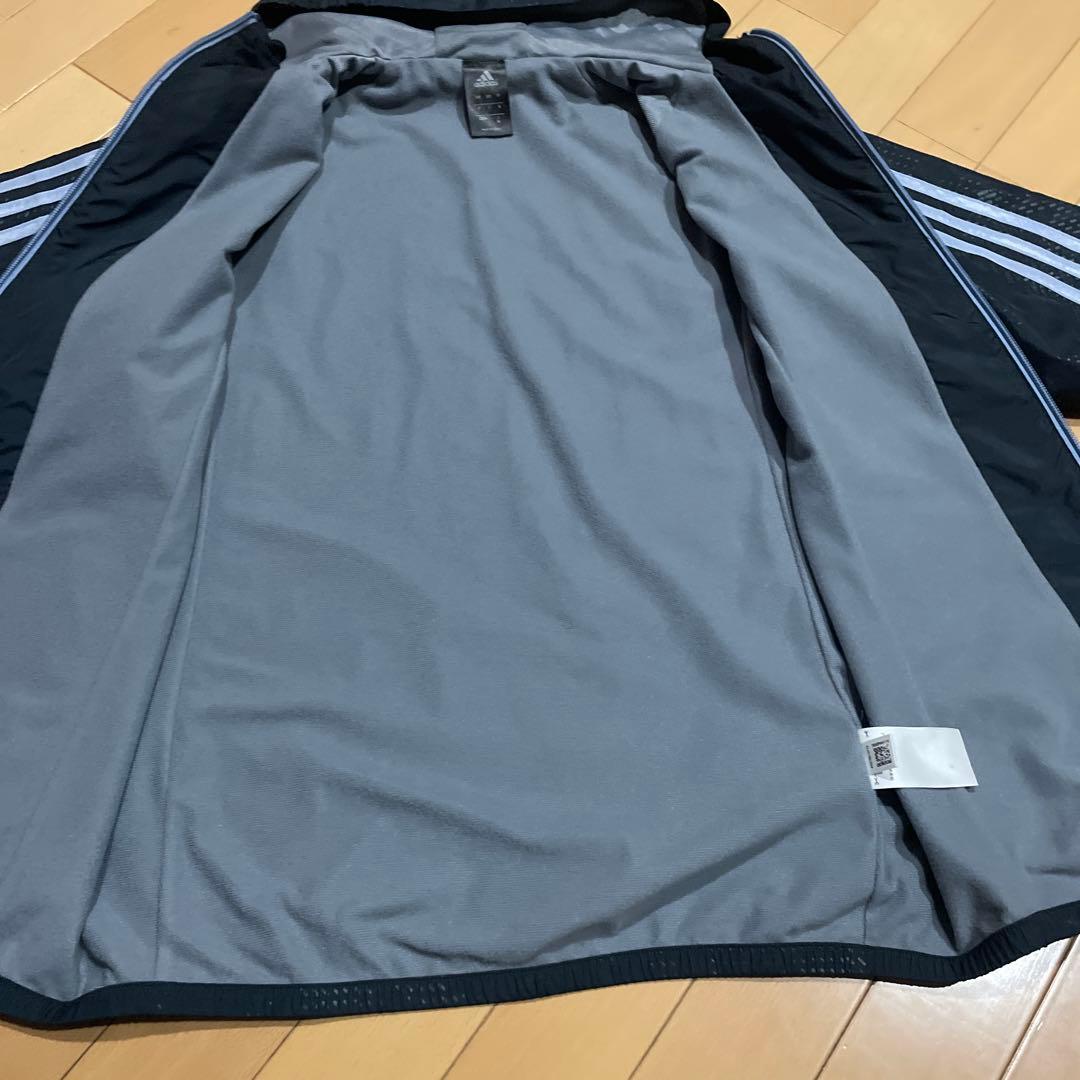 アディダス ウィンドブレーカー上下セット　メンズ