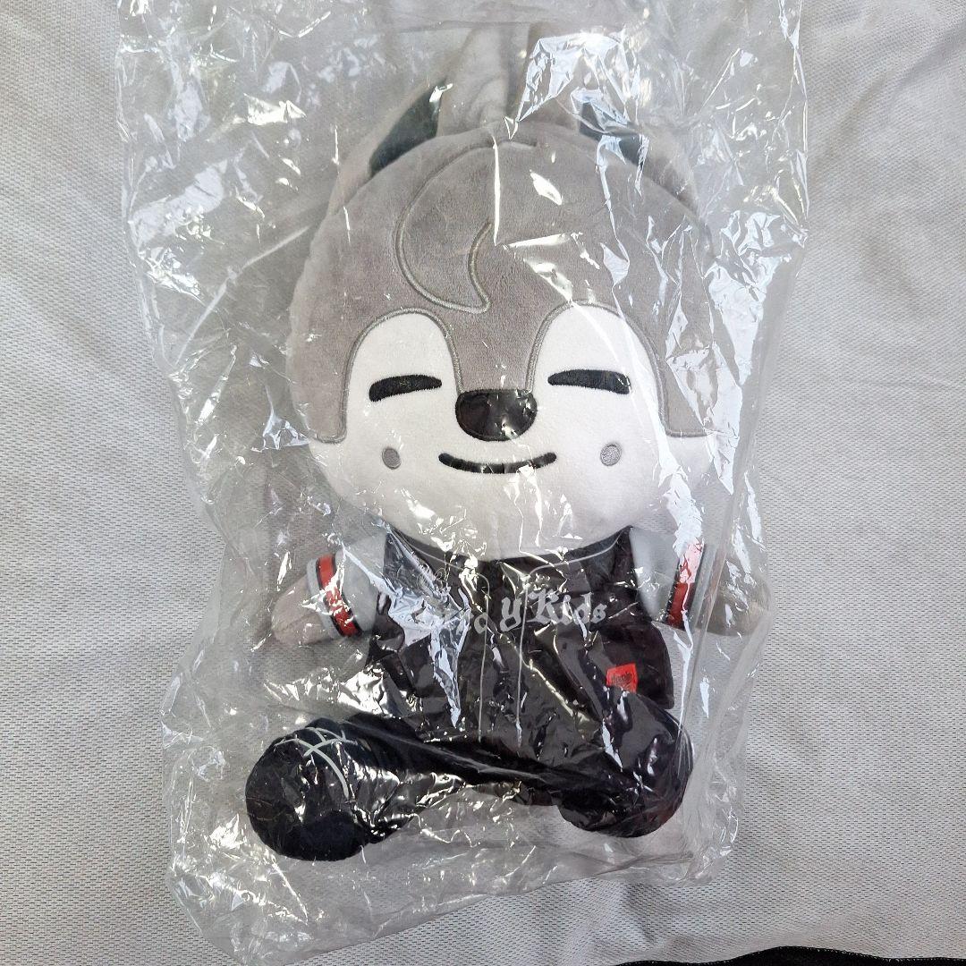 ウルフチャン　スタジアム　ぬいぐるみ