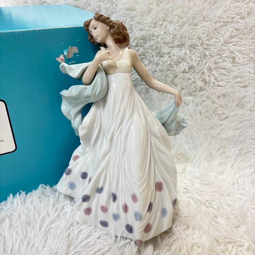 【未使用美品】夏のセレナーデ　リヤドロ　置物　箱あり