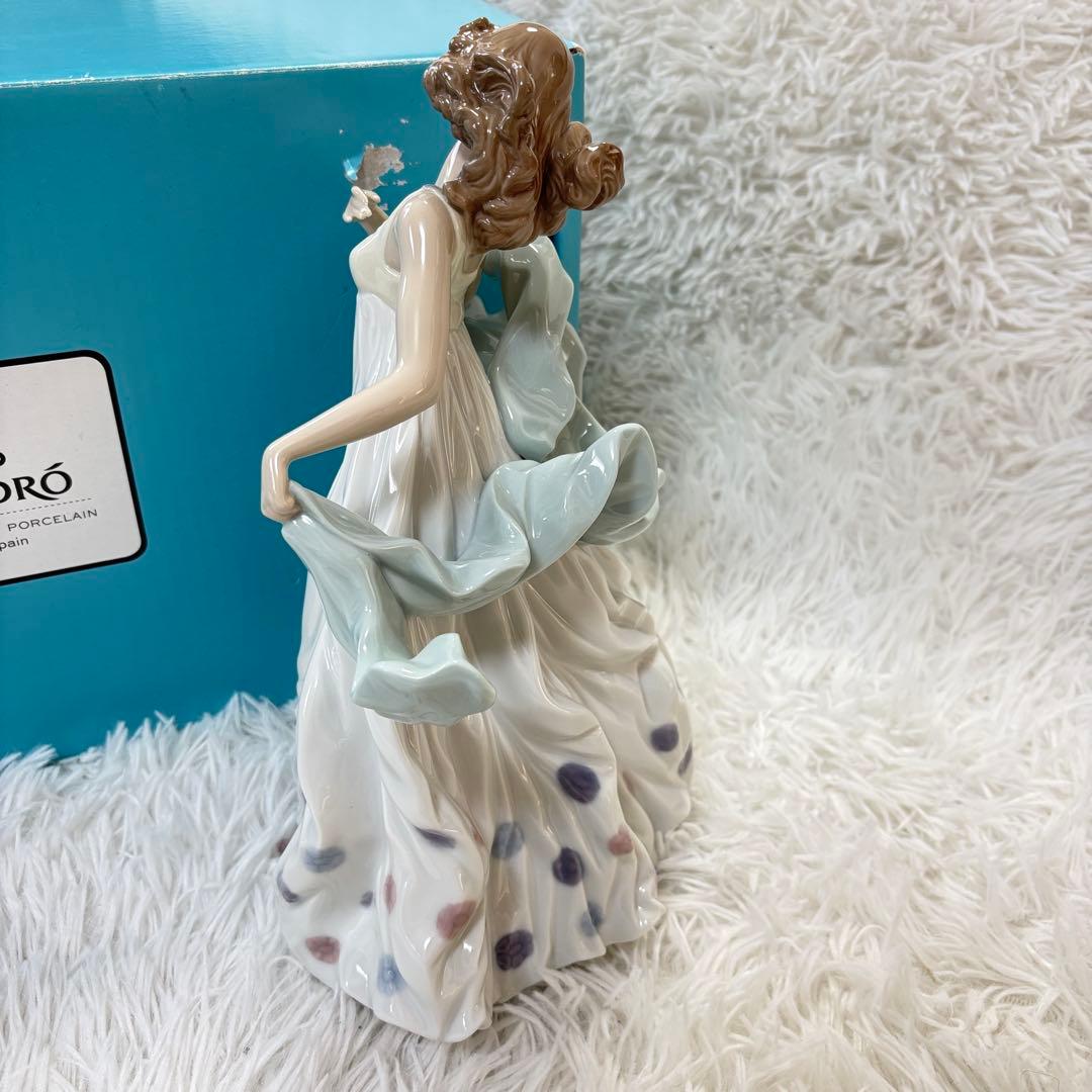 【未使用美品】夏のセレナーデ　リヤドロ　置物　箱あり