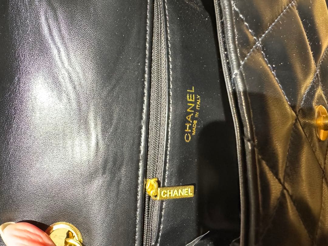 CHANEL ブラック キルティングチェーンバッグ　ノベルティ