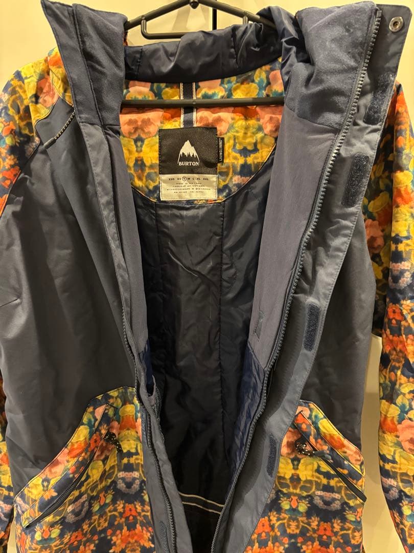【ほぼ新品】Burton バートンスノーボードウェア 上下セット　 xs s