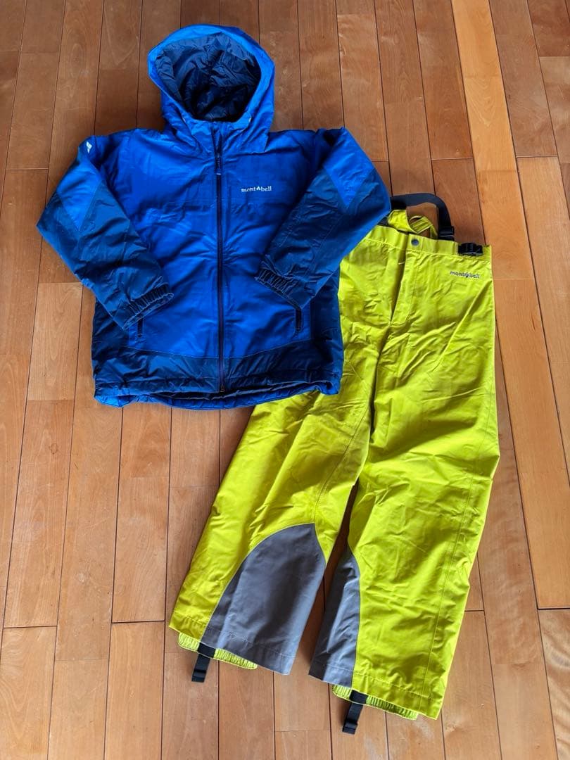 モンベルスキーウェア　上着150 ズボン140