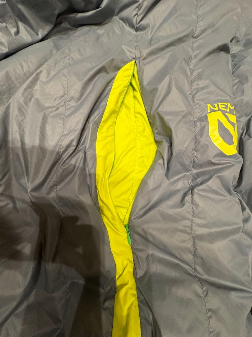 ニーモイクイップメント ディスコ 30 寝袋