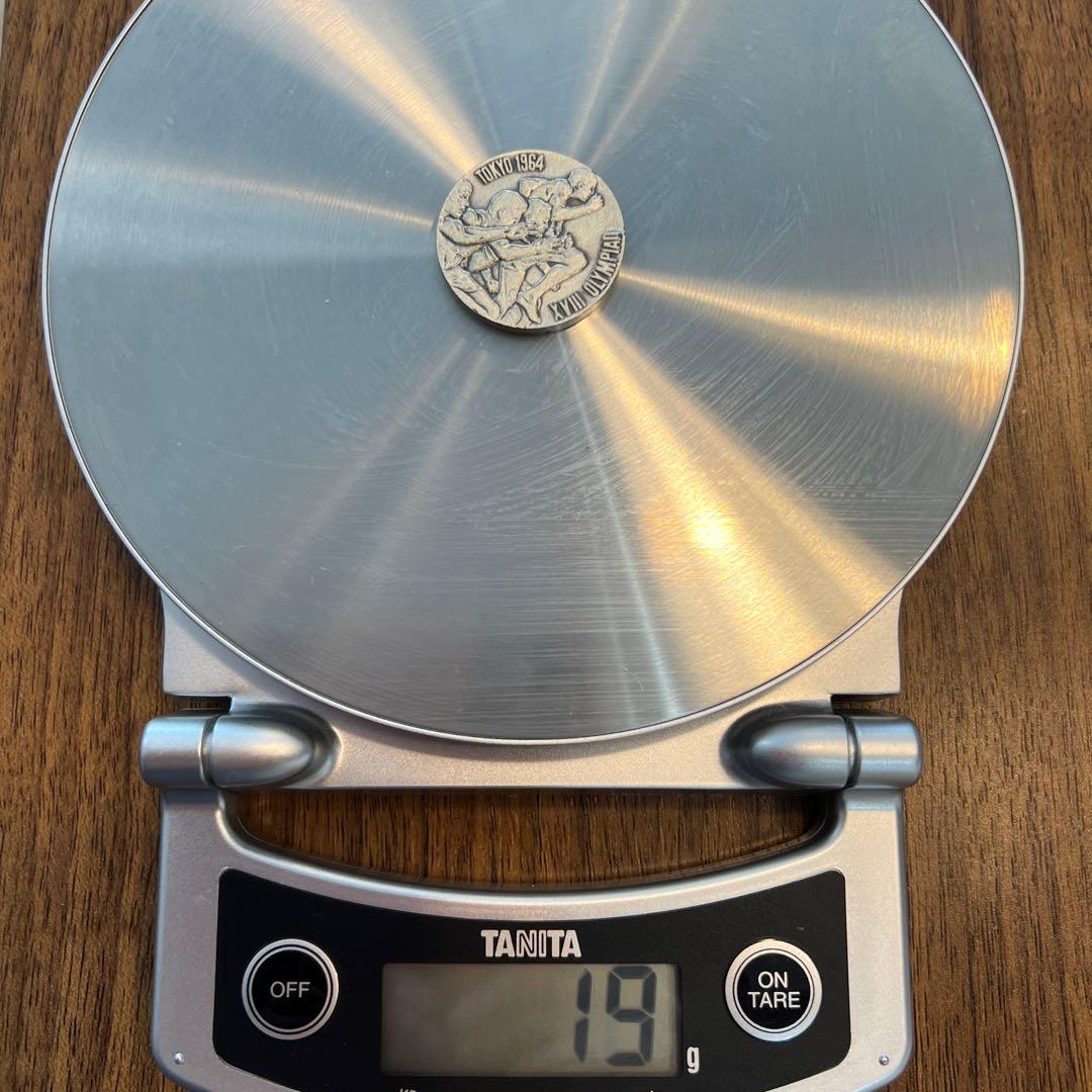 1964年東京オリンピック大会記念メダル　銀色メダル　純銀　silver 記念品