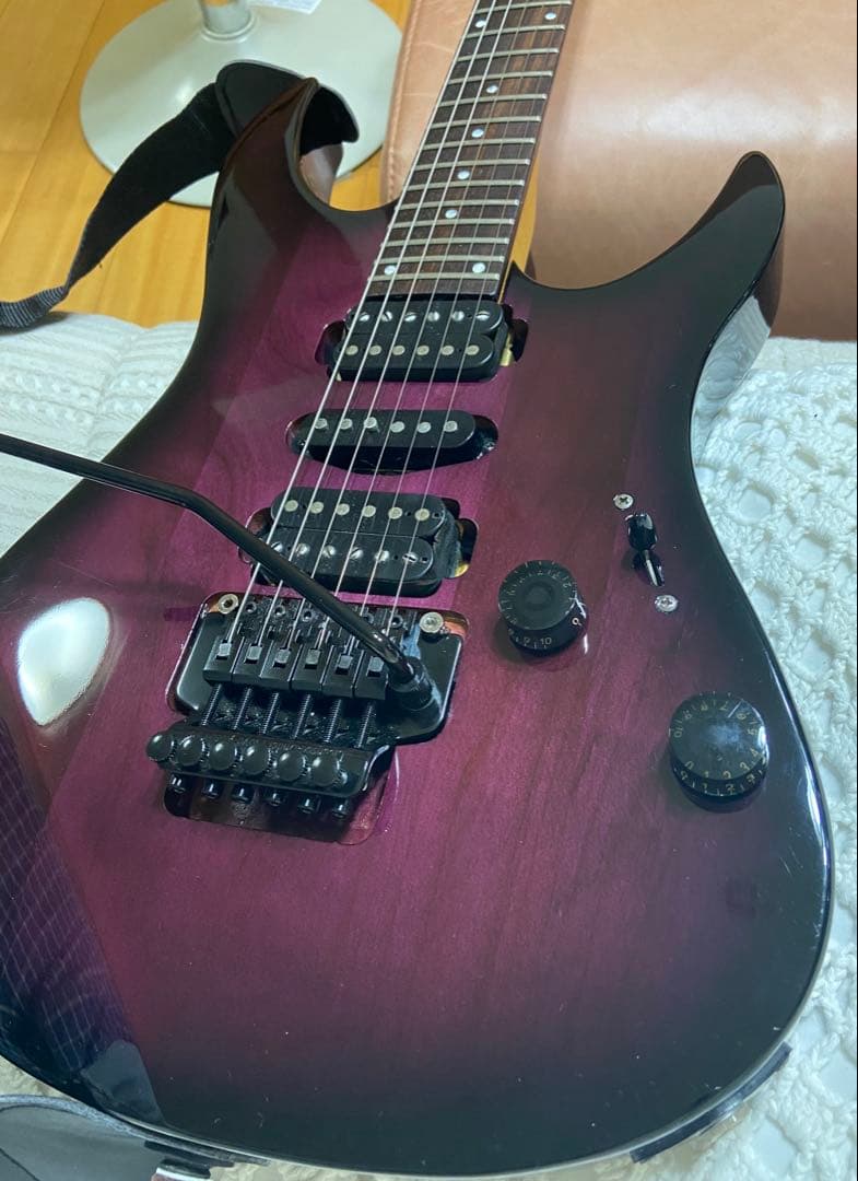 YAMAHA RGX 421D フロイドローズ トレモロ・パープル色でカッコいい