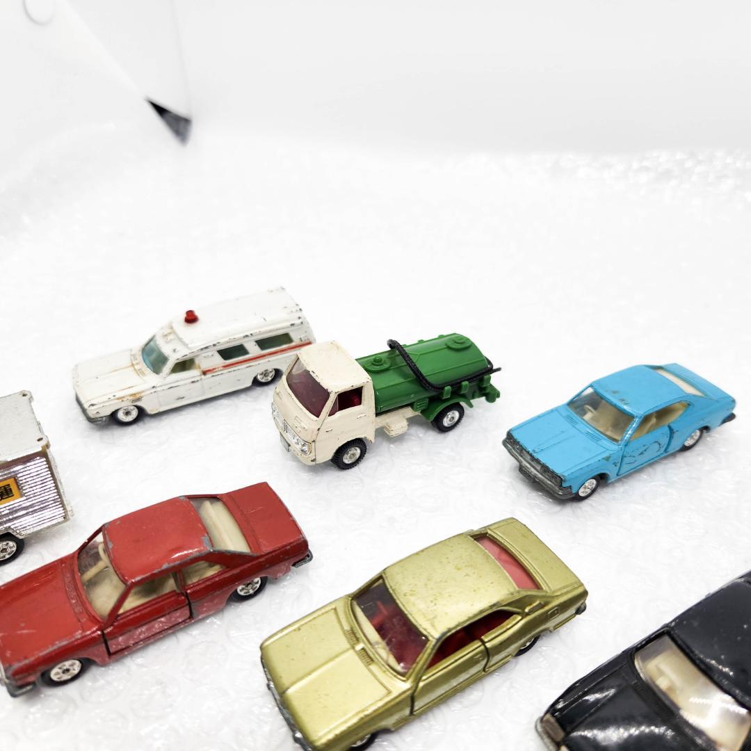 トミカ 日本製 セット ハイエース ブルーバード コルトギャラン 救急車等