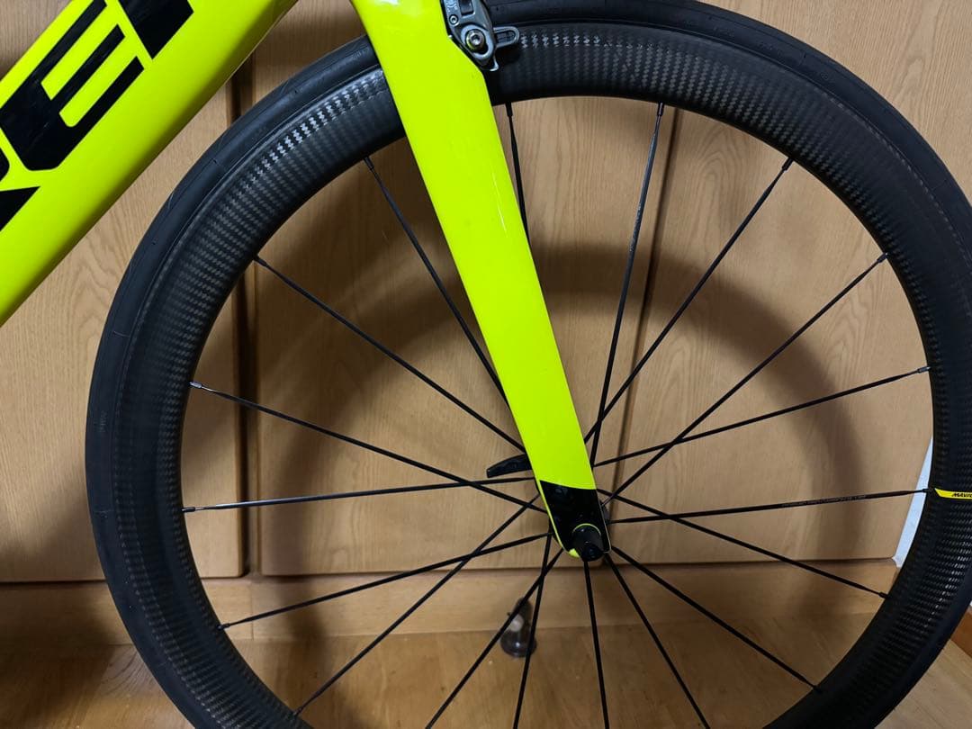 TREK MADONE9.5 電動アルテグラ　コスミックカーボン