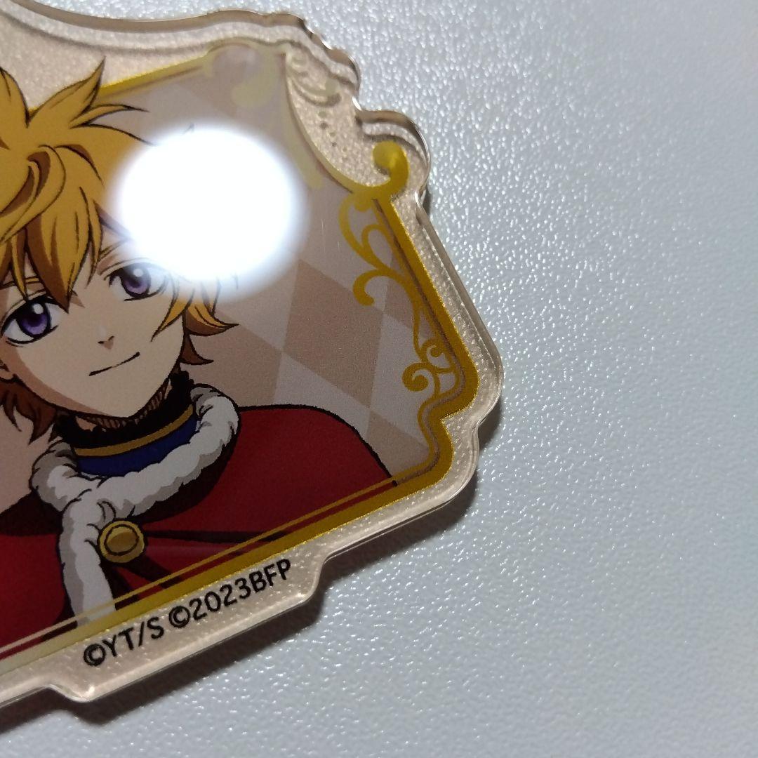 【ブラッククローバー】ユリウス 魔法帝の剣 トレーディングアクリルキーホルダー