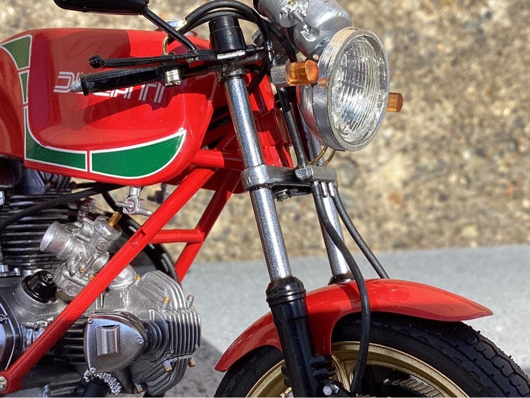 バイクプラモデル　族車　タミヤ1/12 ドゥカティマイクヘイルウッド　完成品