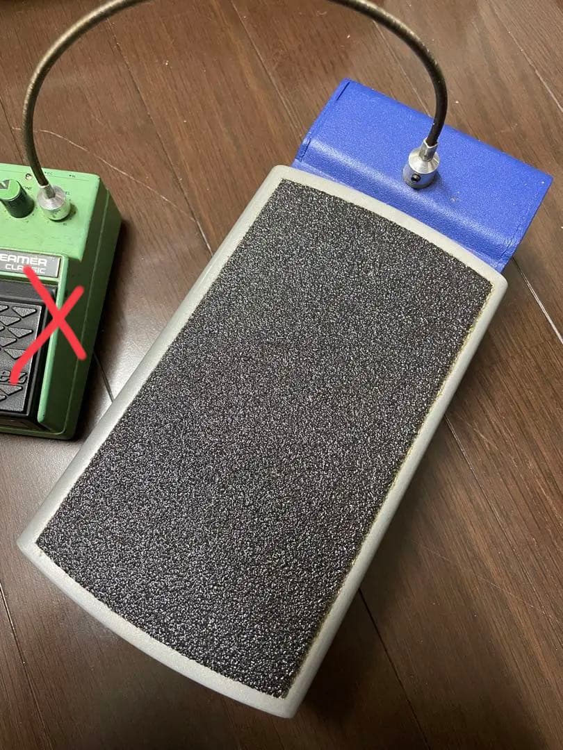 最終エフェクターのノブを足で操作可能なペダルTIP 3RD HAND