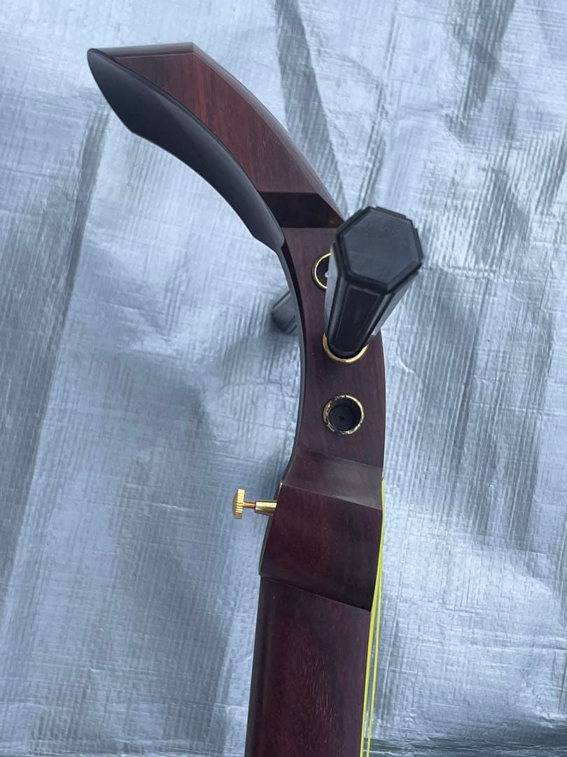 紅木三味線 小唄用 ケース付 付属品一式 現状品