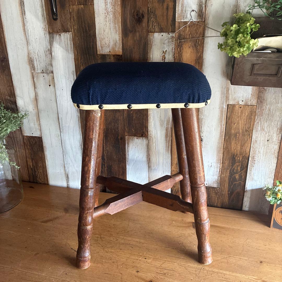 ネイビー布製クッションスツール　アンティーク　古家具　レトロ