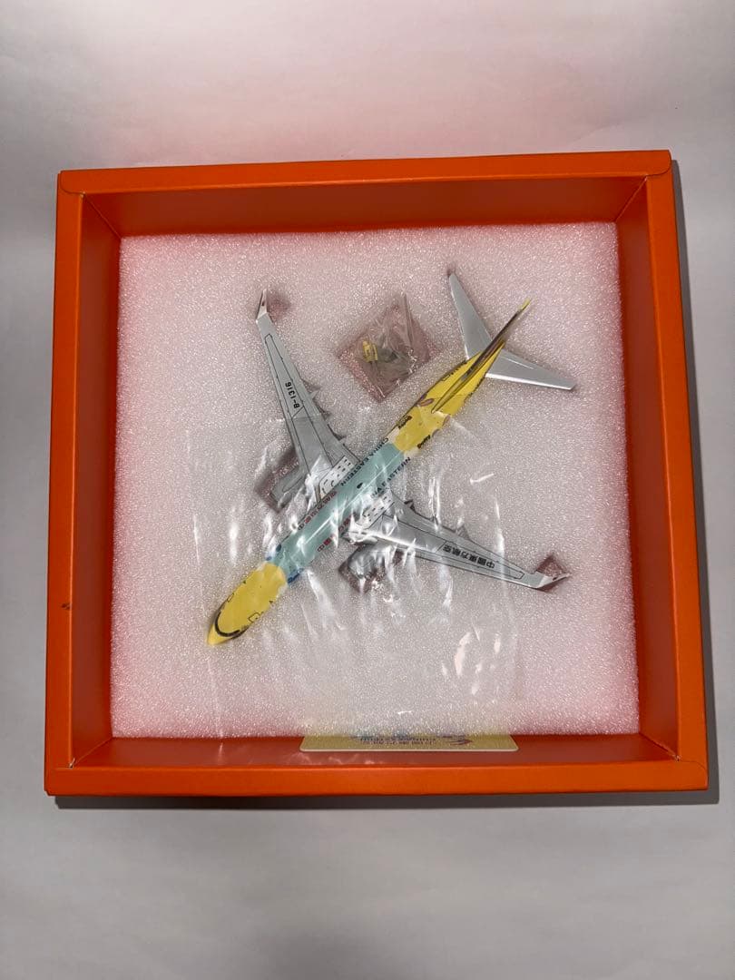 中国東方航空 B738 1/200