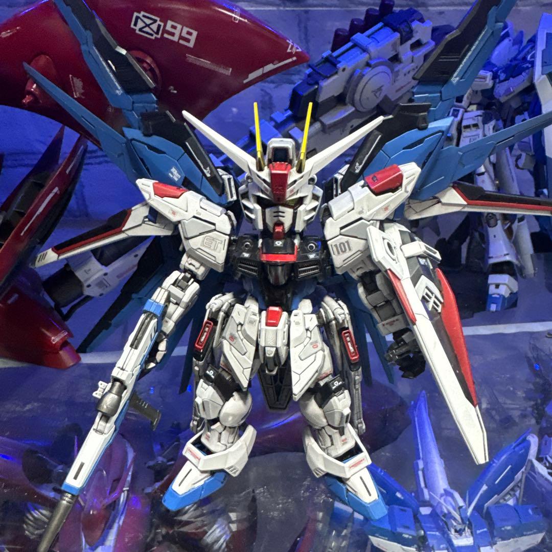 MGSD フリーダムガンダム　塗装完成品