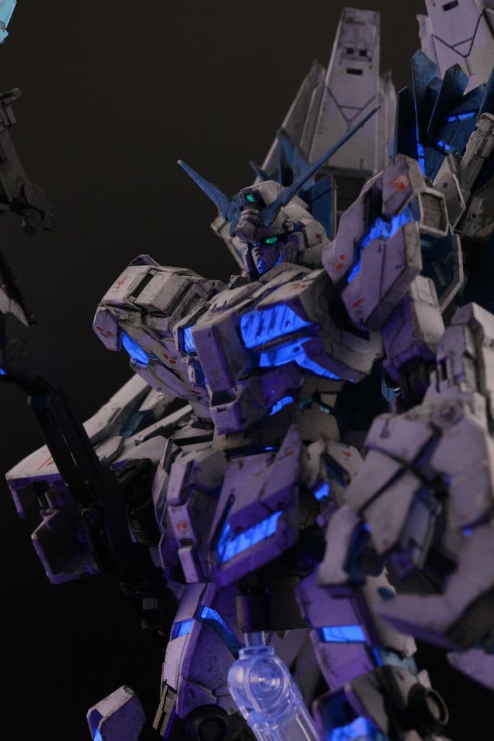 RGユニコーンガンダムペルフェクティビリティ　塗装済み　完成品