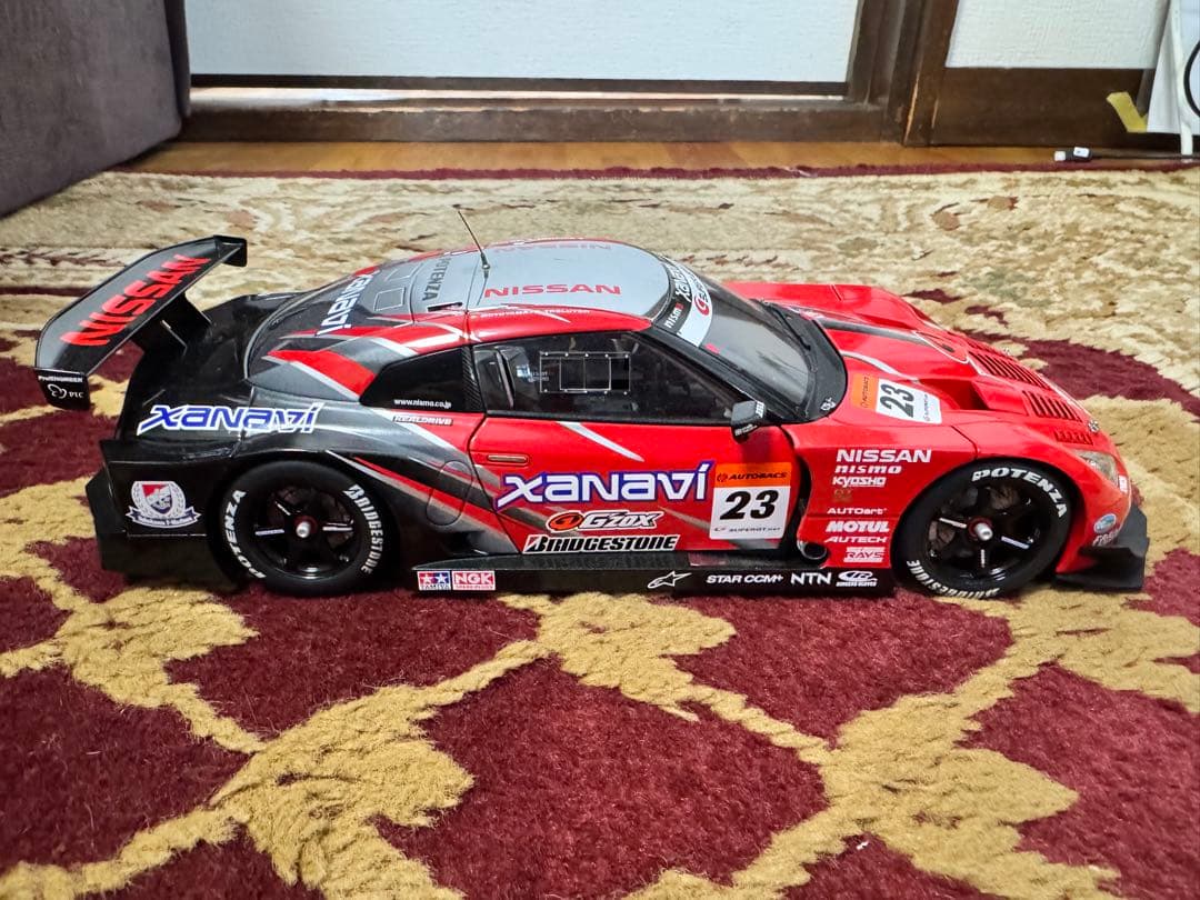オートアート1/18 XANAVI NISMO GT-R R35 GT500
