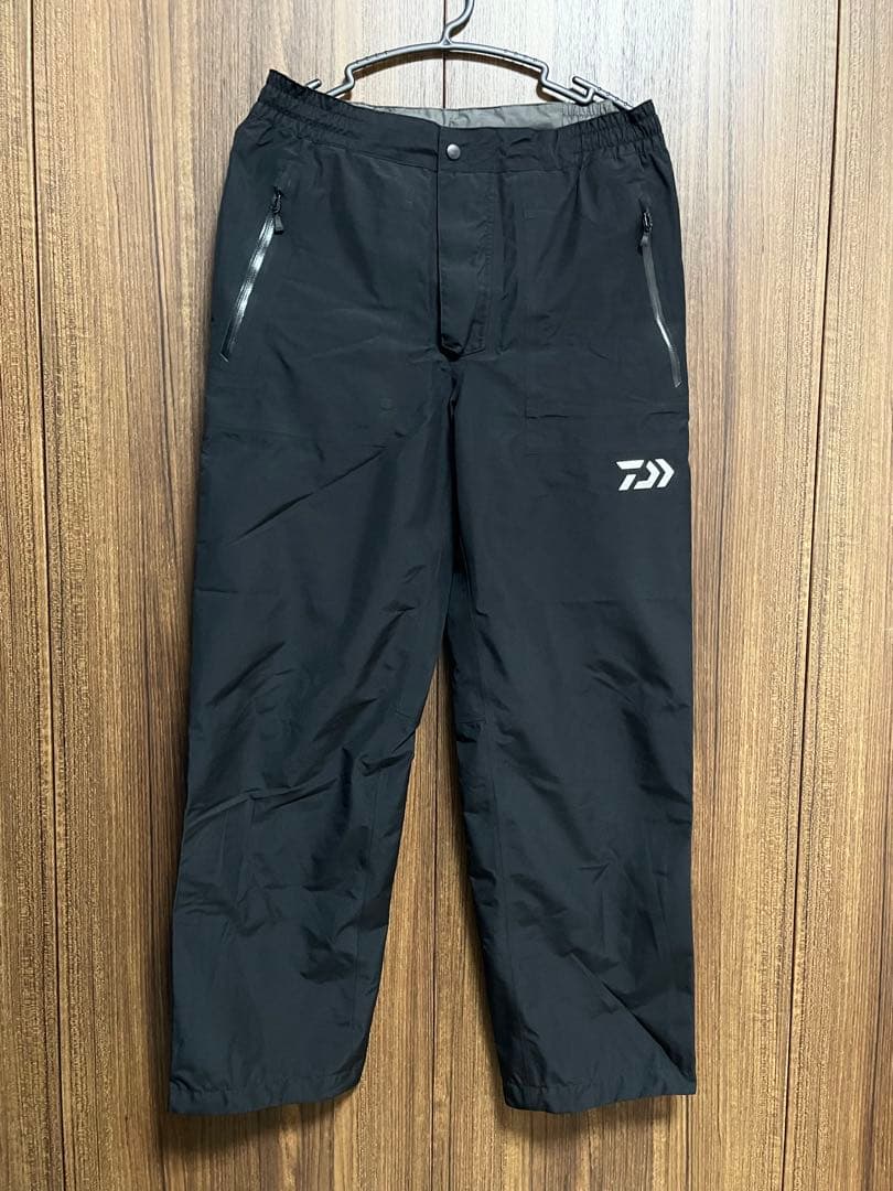 w*8様 【ダイワ】ゴアテックス　レインウェア　Mサイズ　黒　DR-1908