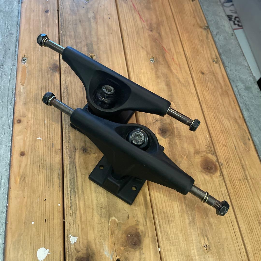 スケートボード VENTURE BLACK SHADOW ll 5.0 Hi